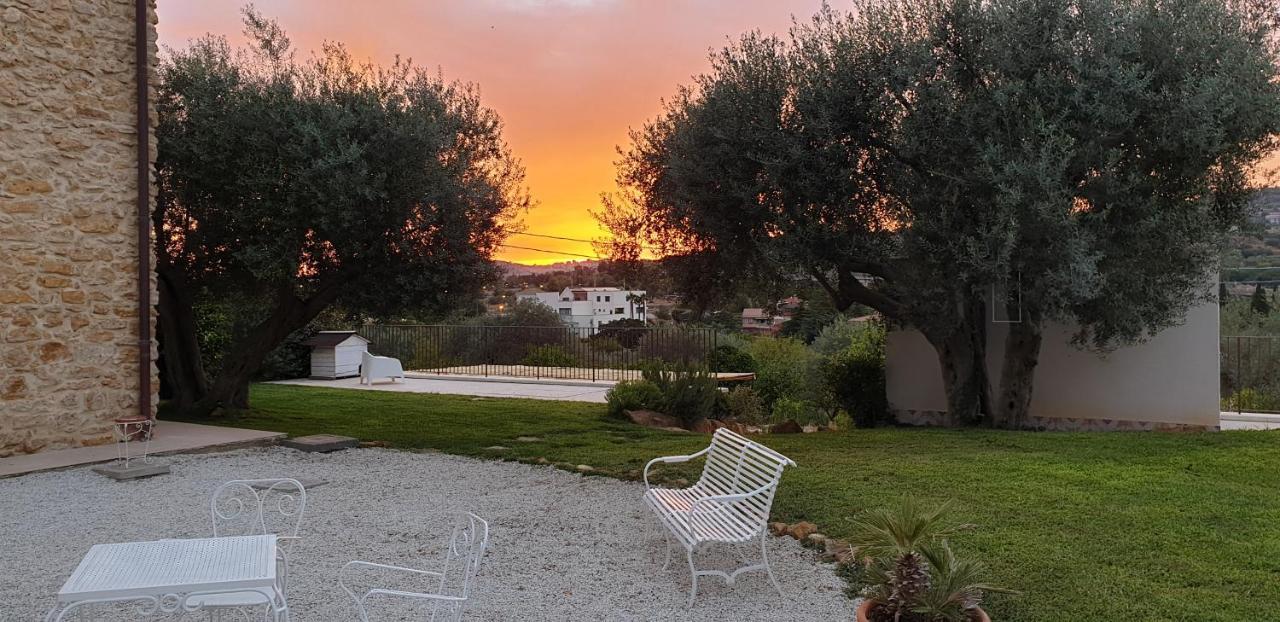 Uliwood Otel Caltanissetta Dış mekan fotoğraf
