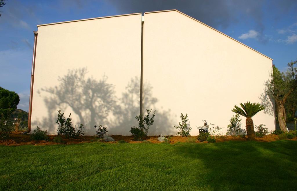 Uliwood Otel Caltanissetta Dış mekan fotoğraf