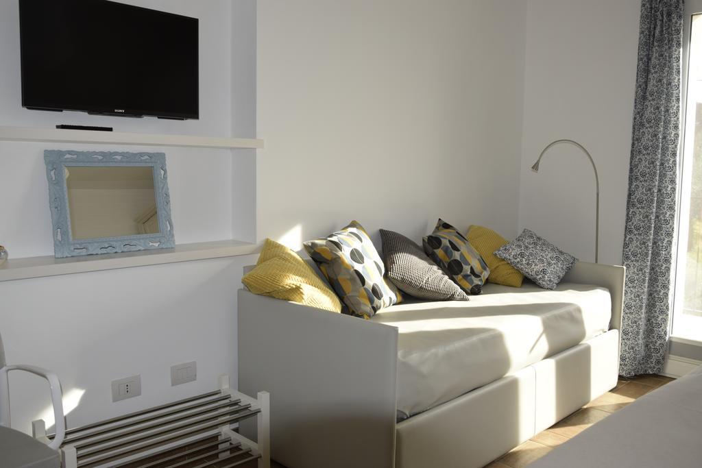 Uliwood Otel Caltanissetta Dış mekan fotoğraf