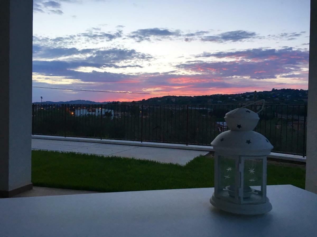 Uliwood Otel Caltanissetta Dış mekan fotoğraf